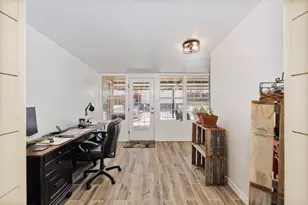 513 Patterson St, Bowie, TX 76230 - Photo 25