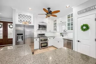 210 Oak St, McKinney, TX 75069 - Photo 9