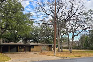 802 Merritt St, River Oaks, TX 76114 - Photo 1