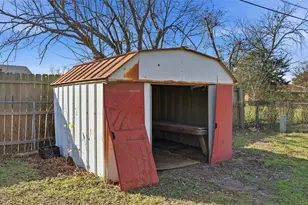 1008 Dossett Dr, Bellmead, TX 76705 - Photo 25