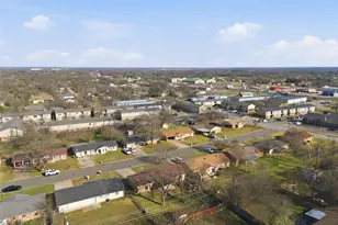 1008 Dossett Dr, Bellmead, TX 76705 - Photo 29