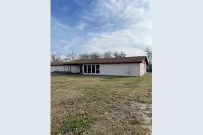 510 E Oak Street, West, TX 76691 - Photo 1