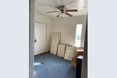 510 E Oak Street, West, TX 76691 - Photo 11