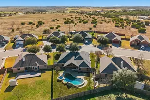 321 Lockwood Ln, Weatherford, TX 76087 - Photo 39