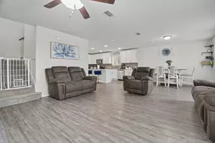 608 Vicksburg Dr, Van Alstyne, TX 75495 - Photo 3