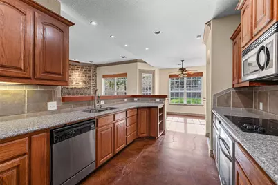 2914 San Gabriel Drive, Granbury, TX 76048 - Photo 11