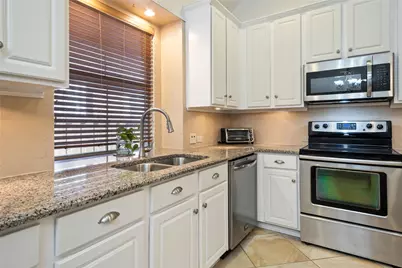 6048 Cypress Cove Drive, The Colony, TX 75056 - Photo 9