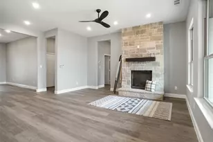 5824 Belaire Cir, Granbury, TX 76048 - Photo 9