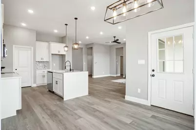 5824 Belaire Circle, Granbury, TX 76048 - Photo 7