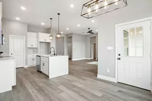 5824 Belaire Cir, Granbury, TX 76048 - Photo 7