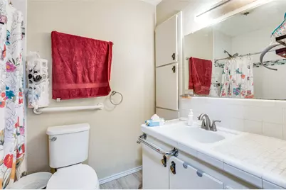 305 Cedar Creek Court, Fort Worth, TX 76103 - Photo 19