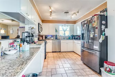 305 Cedar Creek Court, Fort Worth, TX 76103 - Photo 11