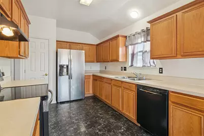 1403 Aviary Drive, DeSoto, TX 75115 - Photo 9