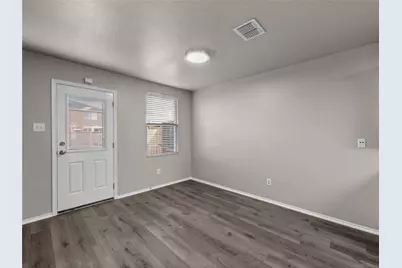 1021 Badger Run, Lancaster, TX 75134 - Photo 9