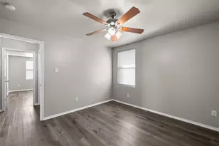 1021 Badger Run, Lancaster, TX 75134 - Photo 17