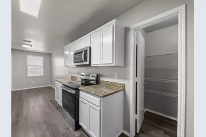 1021 Badger Run, Lancaster, TX 75134 - Photo 11