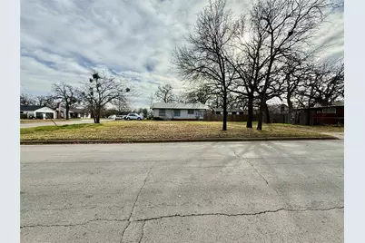 301 NW 23rd Street, Mineral Wells, TX 76067 - Photo 1