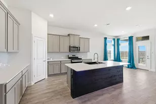 11249 Canyon Mine Dr, Aubrey, TX 76227 - Photo 13