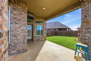 11249 Canyon Mine Dr, Aubrey, TX 76227 - Photo 37