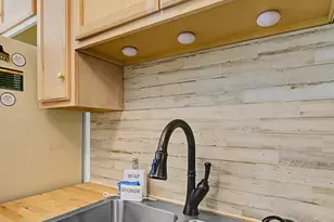 1009 Primrose Dr, Waco, TX 76706 - Photo 9