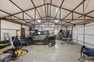 103 Iron Horse Ct, Azle, TX 76020 - Photo 37