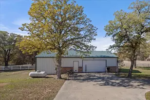 103 Iron Horse Ct, Azle, TX 76020 - Photo 35