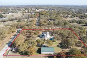 103 Iron Horse Ct, Azle, TX 76020 - Photo 3