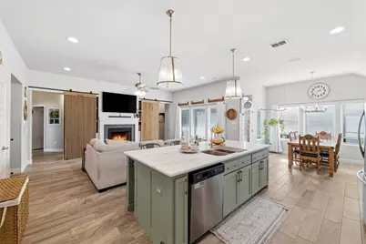 1436 Town Creek Circle, Weatherford, TX 76086 - Photo 15