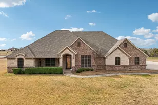 101 Maral Ln, Azle, TX 76020 - Photo 1