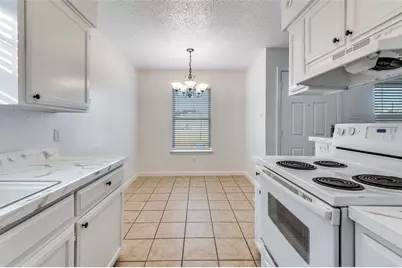 215 Roberts Circle #D, Arlington, TX 76010 - Photo 7