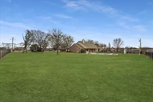 5618 Gebron Ct, Fort Worth, TX 76126 - Photo 9