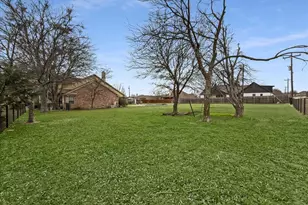 5618 Gebron Ct, Fort Worth, TX 76126 - Photo 23