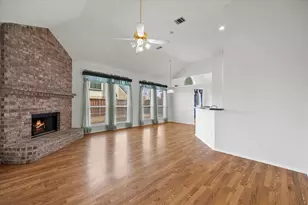 2105 Highwood St, Mesquite, TX 75181 - Photo 9