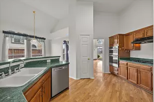 2105 Highwood St, Mesquite, TX 75181 - Photo 13