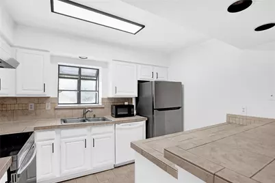 15221 Berry Trail #304, Dallas, TX 75248 - Photo 15