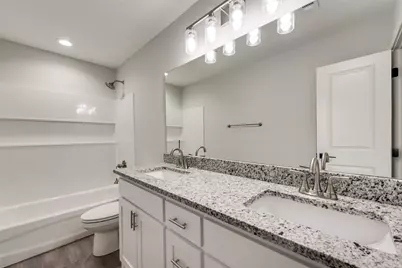 420 E 5th Street, Bonham, TX 75418 - Photo 11