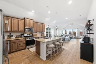 7737 Oakmeade St, Joshua, TX 76058 - Photo 11