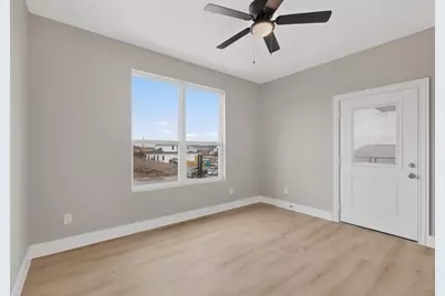 6027 Plum Dale Road, Dallas, TX 75241 - Photo 19