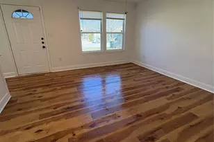 932 E Davis Ave, Fort Worth, TX 76104 - Photo 5