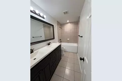 932 E Davis Avenue, Fort Worth, TX 76104 - Photo 15