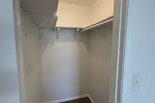 932 E Davis Ave, Fort Worth, TX 76104 - Photo 13