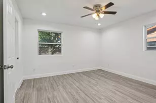 3035 Townsend Dr, Dallas, TX 75229 - Photo 17