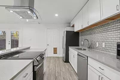 3035 Townsend Drive, Dallas, TX 75229 - Photo 11