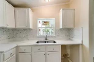 4725 Ramey Ave, Fort Worth, TX 76105 - Photo 9