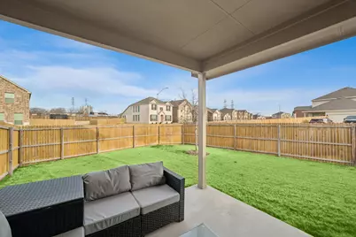 10040 Thornapple Road, Fort Worth, TX 76179 - Photo 5