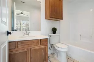 700 E 6th St, Bonham, TX 75418 - Photo 15