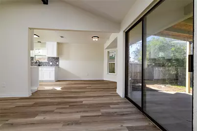 1052 Fox River Lane, Fort Worth, TX 76120 - Photo 9