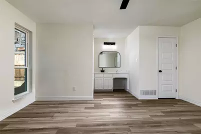 1052 Fox River Lane, Fort Worth, TX 76120 - Photo 19