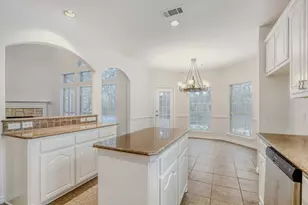 2207 Creekedge Ct, Corinth, TX 76210 - Photo 11