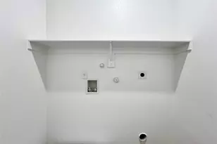 3501 E Renfro St, Burleson, TX 76028 - Photo 37